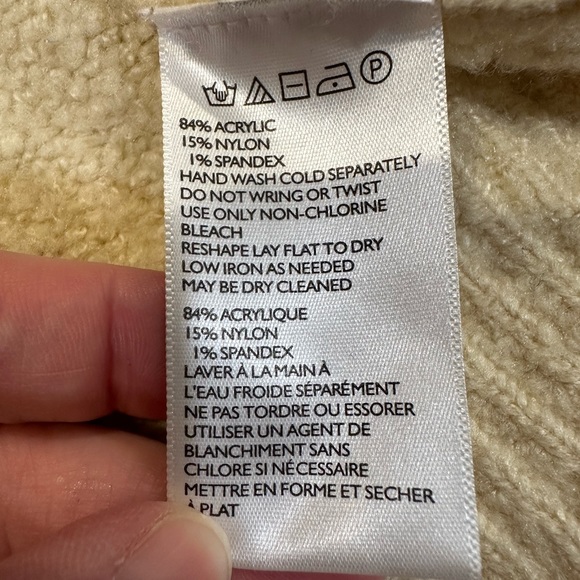 Urban Outfitters Oversized Cream Cardigan-Size Small - Picture 6 of 6